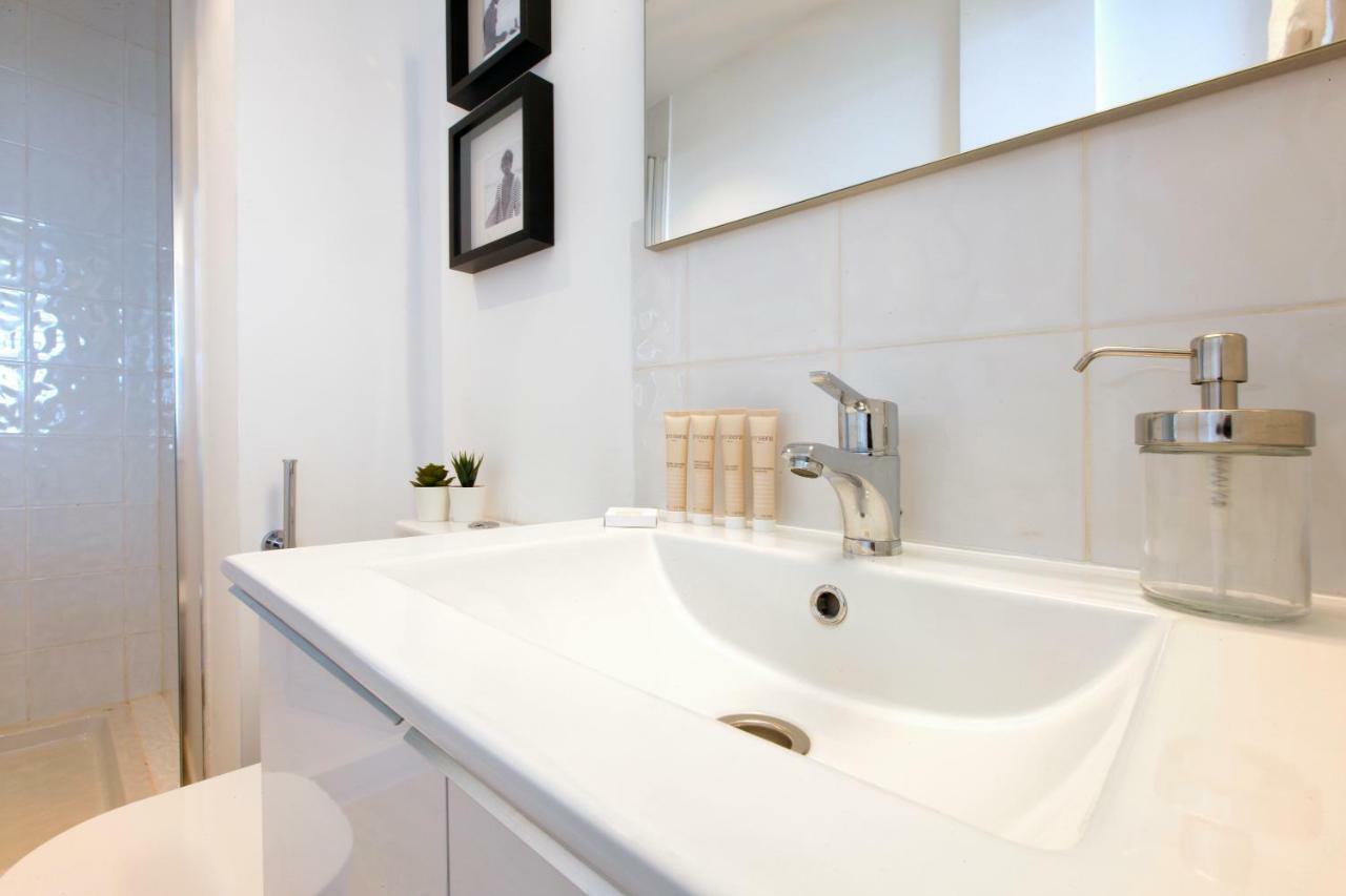 Picasso Boutique Apartment Торемолинос Екстериор снимка